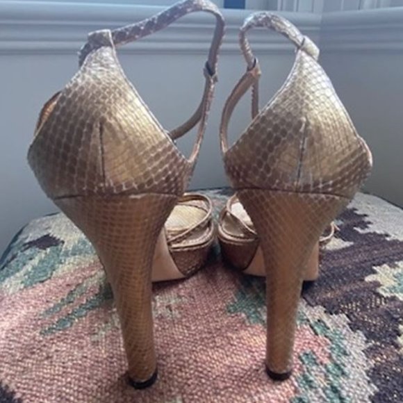 Gold Gucci Snake Skin Platform Disco Sandals Gently Used 7.5 B - Picture 4 of 8